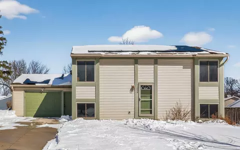 112524 Ramsey Ct, Chaska, MN 55318