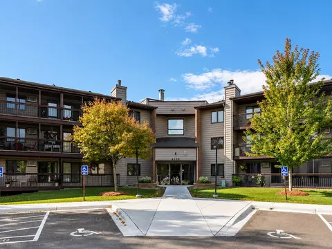 4300 Trenton Ln N #307, Plymouth, MN 55442