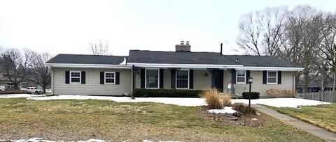 1001 Fremont Pl, Burnsville, MN 55337