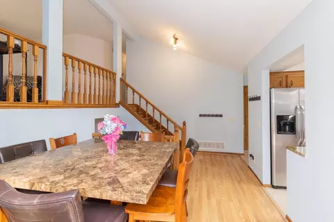 Dining - 3919 Princeton Trl, Eagan, MN 55123 photo 2 of 3