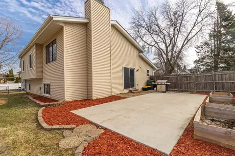 Exterior - 3919 Princeton Trl, Eagan, MN 55123 photo 5 of 7