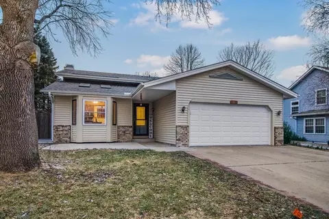 Exterior - 3919 Princeton Trl, Eagan, MN 55123 photo 7 of 7