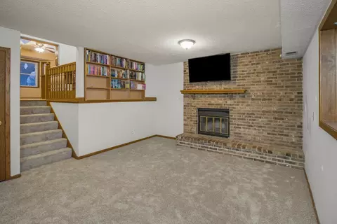 Living - 3919 Princeton Trl, Eagan, MN 55123 photo 2 of 3