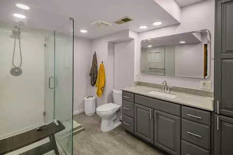 Bath - 3919 Princeton Trl, Eagan, MN 55123 photo 5 of 5