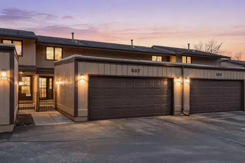 587 Locust St S, Prescott, WI 54021
