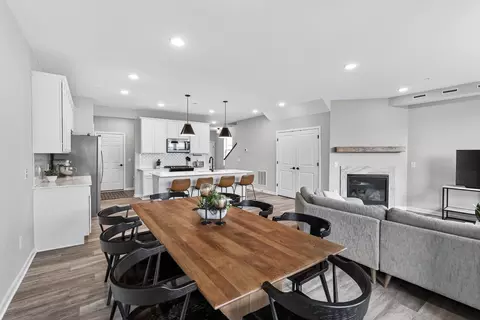 17986 Giants Way, Lakeville, MN 55044