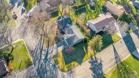 View/Area - 22 Mitchell Dr, Faribault, MN 55021 photo 2 of 4