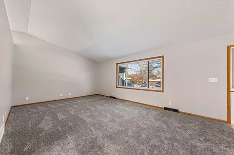 Living - 22 Mitchell Dr, Faribault, MN 55021 photo 2 of 10