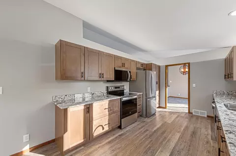 Kitchen - 22 Mitchell Dr, Faribault, MN 55021 photo 4 of 9