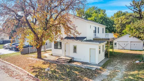 2310 Leona Dr, New Brighton, MN 55112