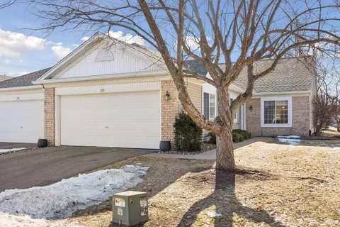 537 Markgrafs Lake Alcove, Woodbury, MN 55129