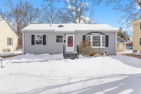 719 6th St W, Hastings, MN 55033