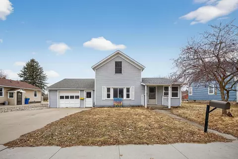 431 E 13th St, Saint Charles, MN 55972