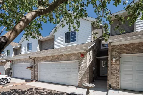 441 Pleasant Ln, Chaska, MN 55318