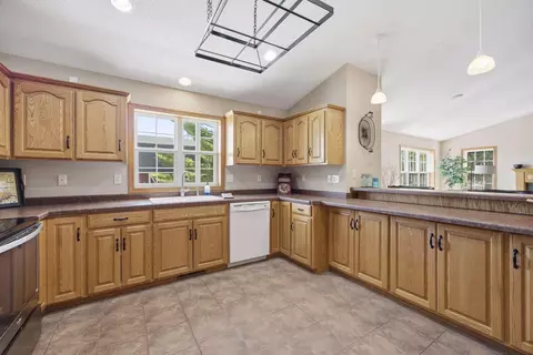 Kitchen - 4480 Watertown Rd, Maple Plain, MN 55359 photo 3 of 6