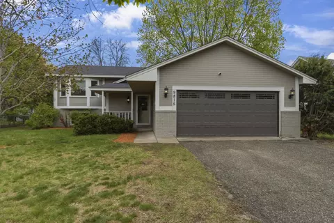 9815 Larch St NW, Coon Rapids, MN 55433