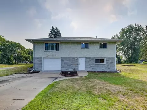 7471 Van Buren St NE, Fridley, MN 55432