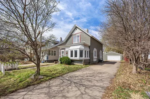 43 Wyoming St W, Saint Paul, MN 55107