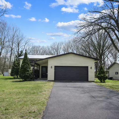 10370 Flamingo St NW, Coon Rapids, MN 55433
