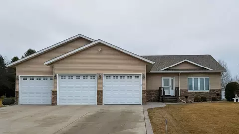 2033 Park Ave, Montevideo, MN 56265