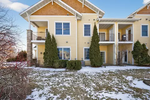 755 Hickory Way #6, Lake City, MN 55041