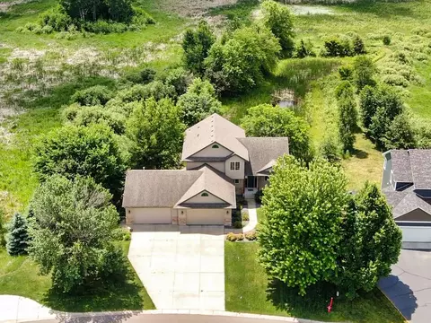 890 160th Ln NW, Andover, MN 55304