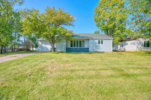 14 E 4th Ave S, Aurora, MN 55705