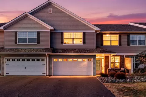 2504 Country View Dr, Northfield, MN 55057