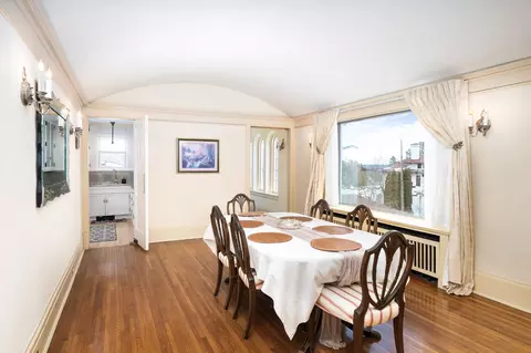 Dining - 2514 E Superior St, Duluth, MN 55812 photo 1 of 4