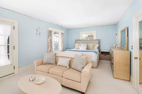 Bedroom - 2514 E Superior St, Duluth, MN 55812 photo 1 of 14