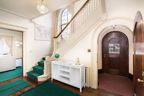 Entry Way - 2514 E Superior St, Duluth, MN 55812 photo 1 of 9
