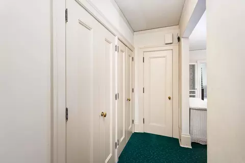 Entry Way - 2514 E Superior St, Duluth, MN 55812 photo 8 of 9