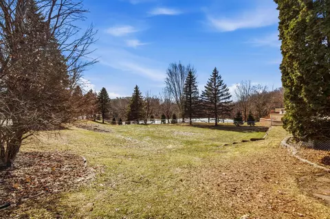 Exterior - 1066 Tiffany Pl, Eagan, MN 55123 photo 7 of 11