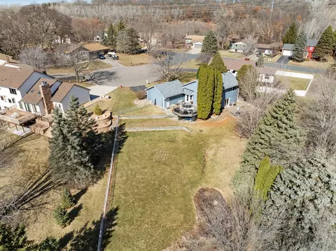 View/Area - 1066 Tiffany Pl, Eagan, MN 55123 photo 6 of 8