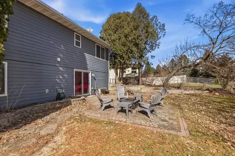 Exterior - 1066 Tiffany Pl, Eagan, MN 55123 photo 4 of 11