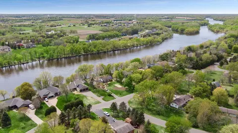 13640 Riverview Dr NW, Elk River, MN 55330