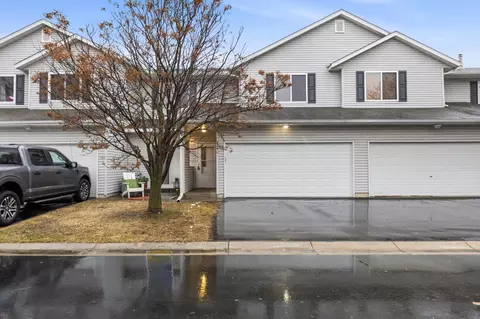2090 Parkway Ave, Shakopee, MN 55379