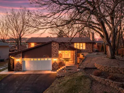 13400 Penn Ave S, Burnsville, MN 55337