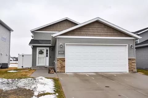 3022 38th Ave S, Moorhead, MN 56560