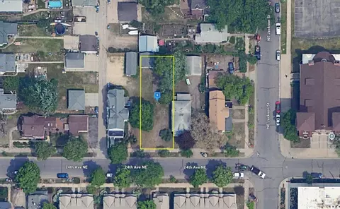 823 24th Ave NE, Minneapolis, MN 55418