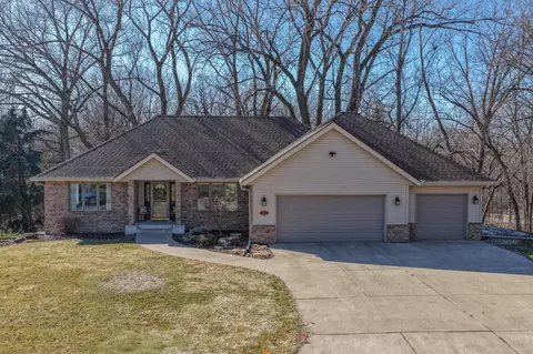 1657 Wedgewood Dr NE, Owatonna, MN 55060