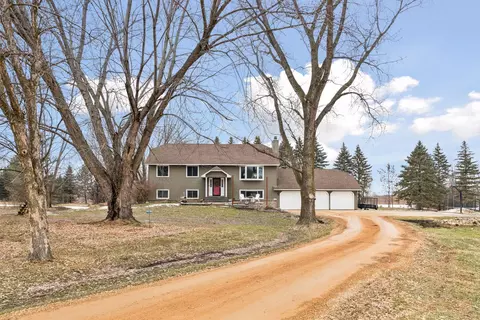 2500 Woodhaven Dr, Orono, MN 55356