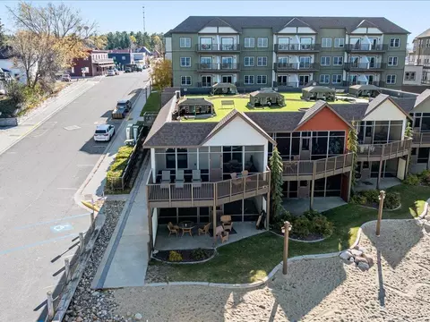 502 Cleveland Blvd #3200, Walker, MN 56484