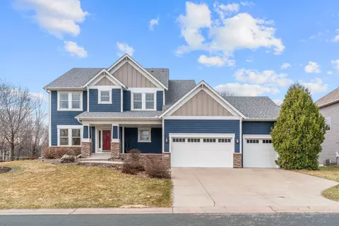 6364 Red Fox Rd, Lino Lakes, MN 55014