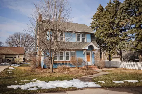 Exterior - 405 E 3rd St, Morris, MN 56267 photo 3 of 7