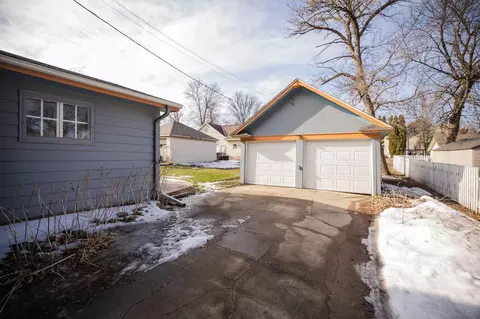 Exterior - 405 E 3rd St, Morris, MN 56267 photo 5 of 7