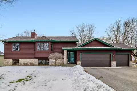 Exterior - 2658 Shadow Ln, Chaska, MN 55318 photo 2 of 29