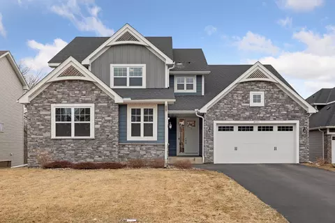 6331 Apple Ct, Inver Grove Heights, MN 55077