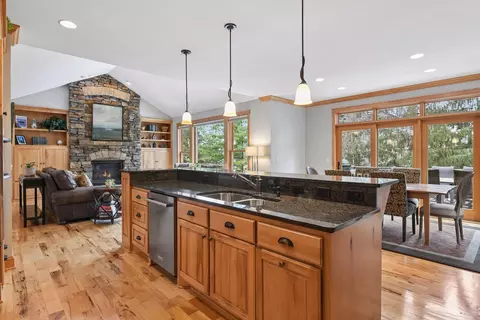 2121 Crestview Dr, Excelsior, MN 55331 photo 14