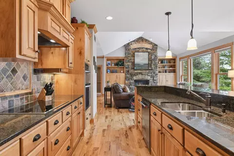 2121 Crestview Dr, Excelsior, MN 55331 photo 15